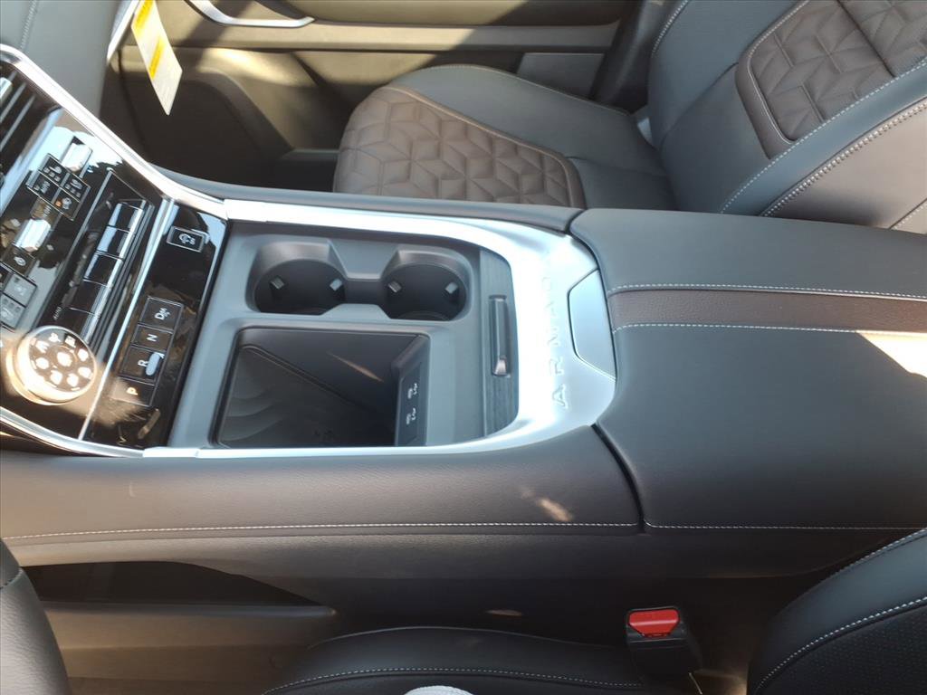 New 2026 Nissan Armada Platinum image 14