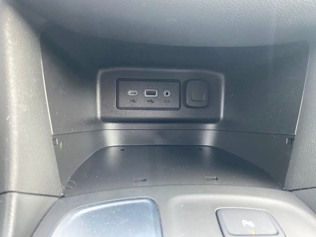 Used 2022 Chevrolet Equinox LT image 24