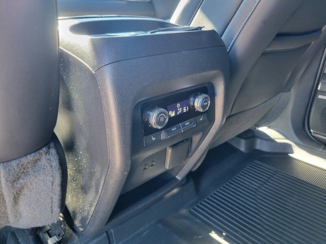 Used 2024 GMC Acadia Denali image 31