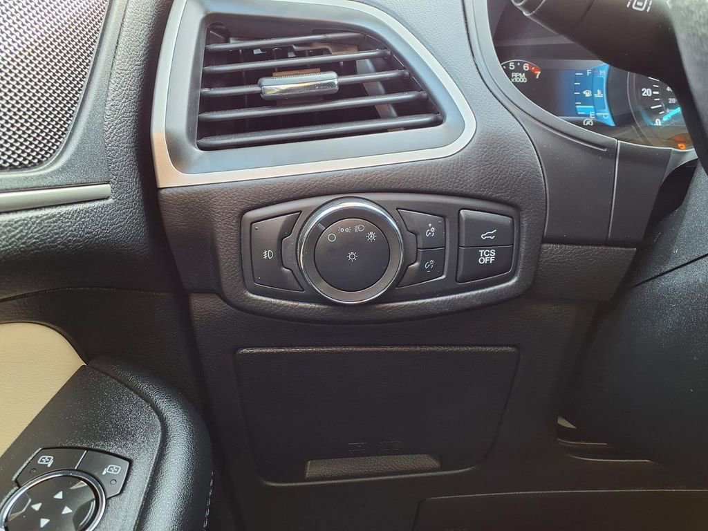 Used 2022 Ford Edge SEL w/ Convenience Package image 26