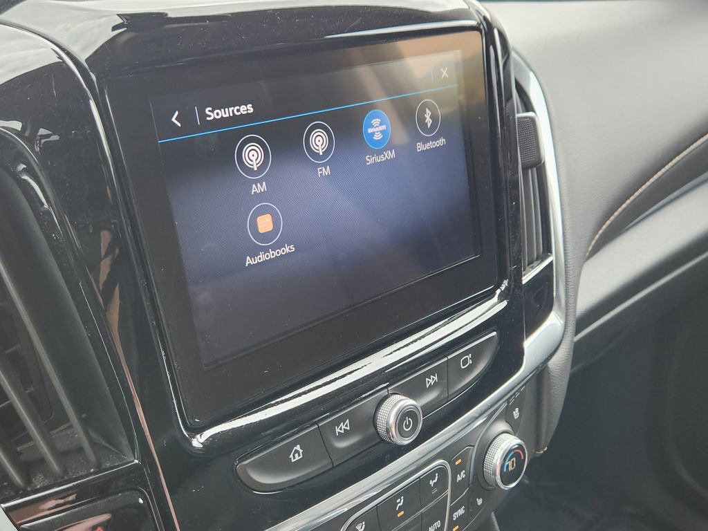 Used 2020 Chevrolet Traverse Premier w/ LPO, Black Accent Package image 11