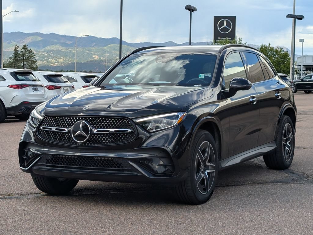 Used 2026 Mercedes-Benz GLC 300 4MATIC image 3