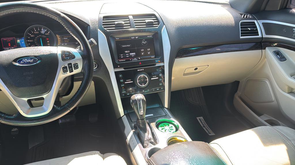Used 2013 Ford Explorer Limited FWD image 16