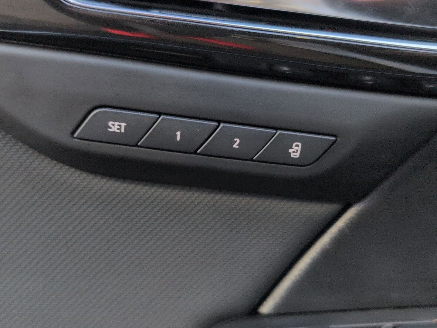 Used 2025 Buick Envision Preferred image 17