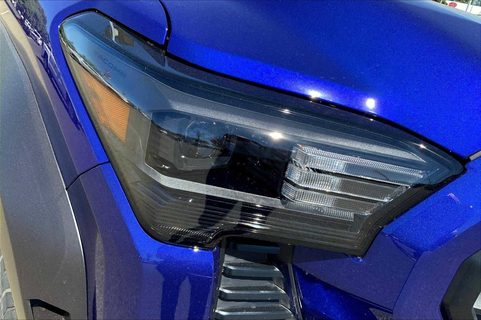 New 2025 Toyota Tacoma TRD Off-Road image 13