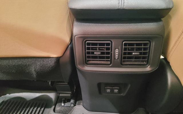 Used 2020 Toyota RAV4 Limited AWD/4WD image 21