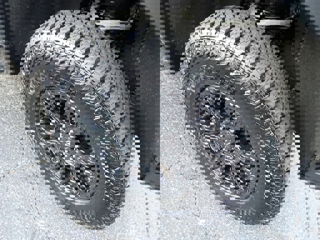 Certified 2024 Chevrolet Silverado 1500 ZR2 w/ Technology Package image 11