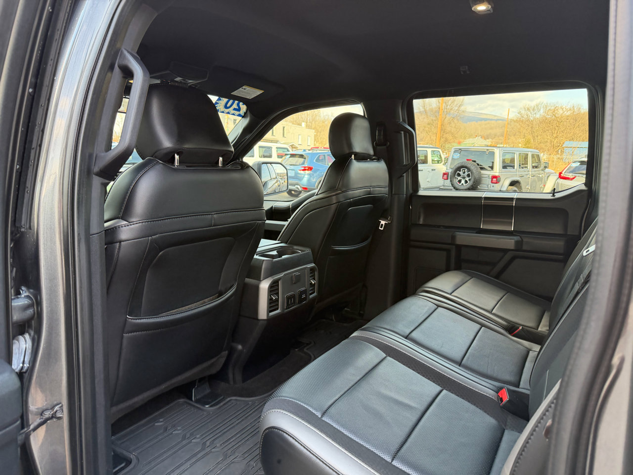 Used 2020 Ford F150 Raptor w/ Equipment Group 801A Mid image 23