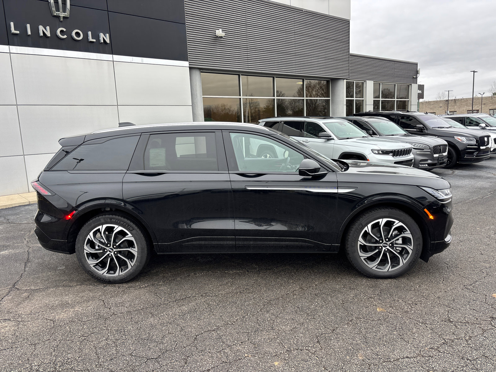 New 2026 Lincoln Nautilus Reserve image 8