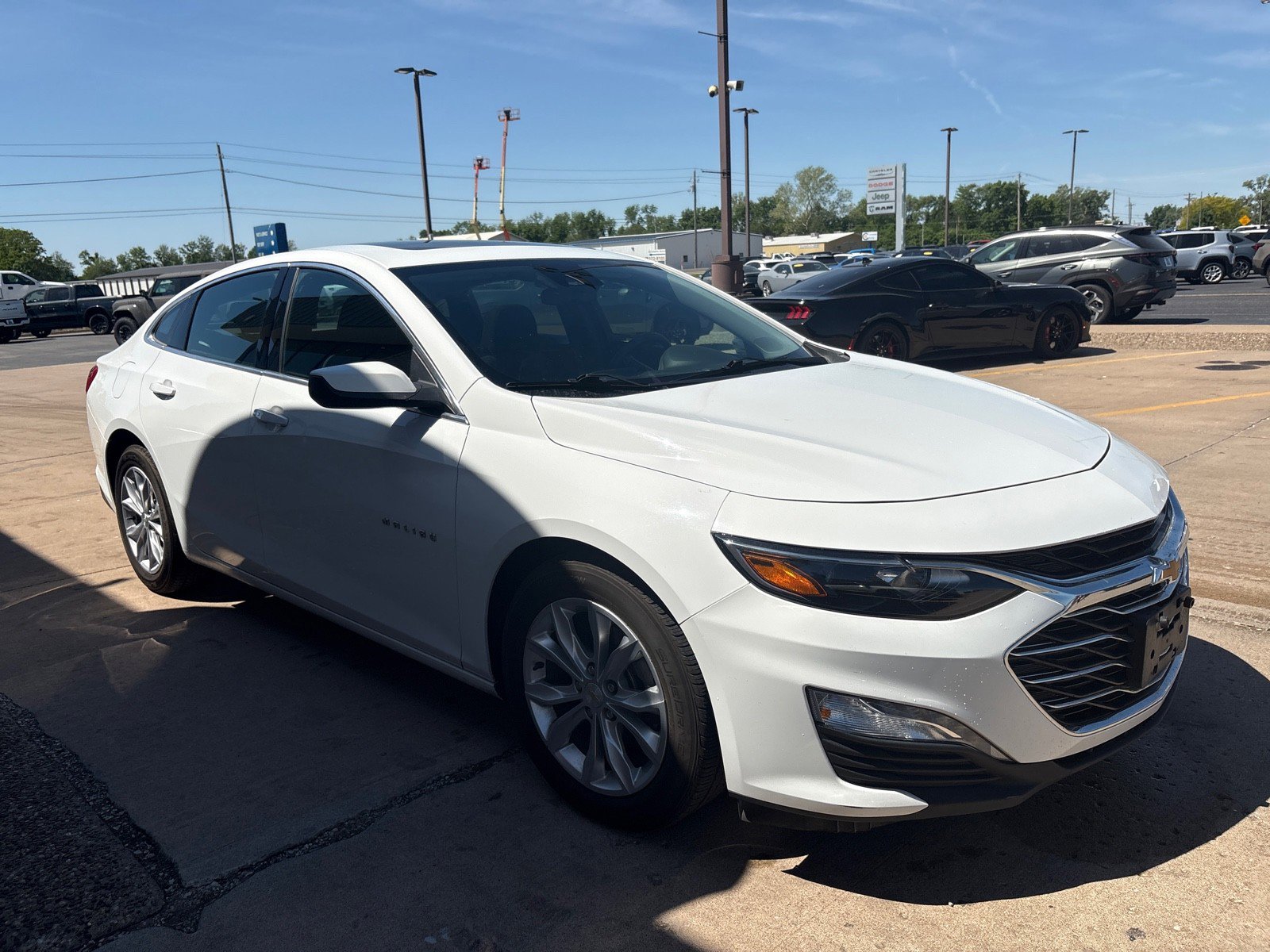 Used 2024 Chevrolet Malibu LT FWD image 7