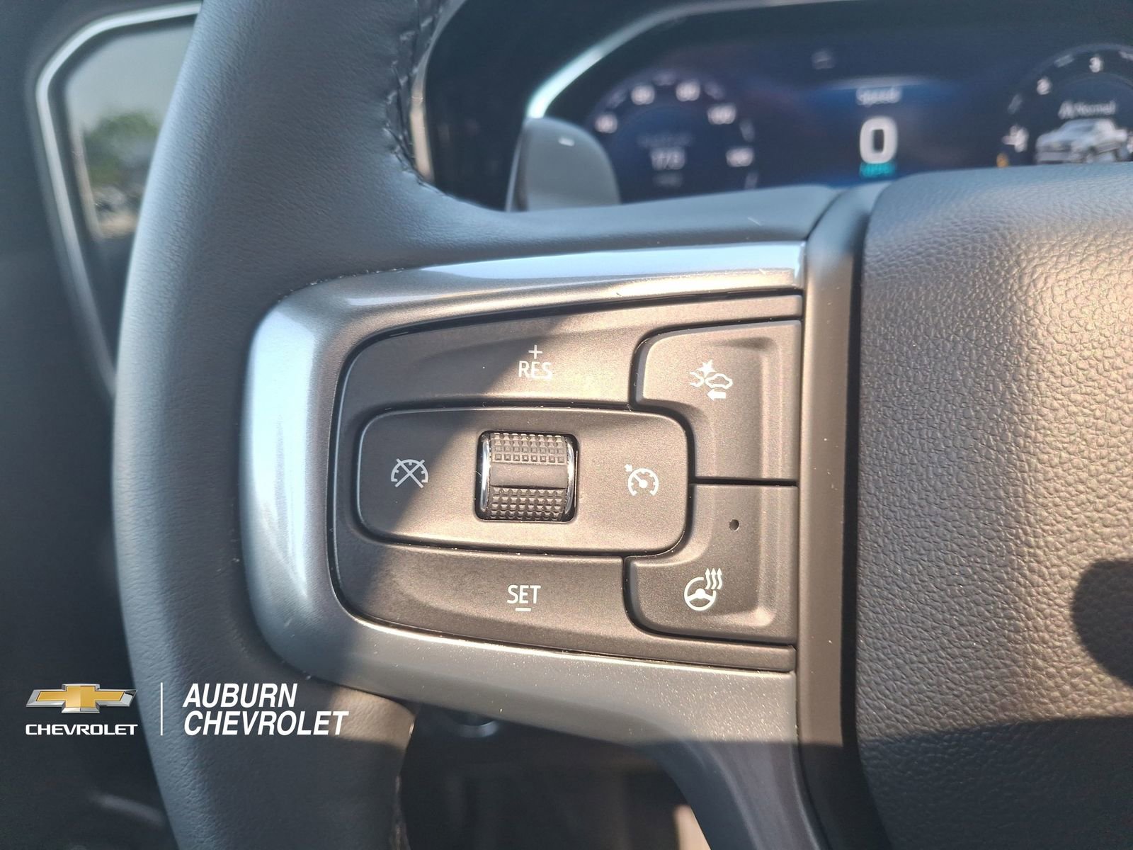Certified 2024 Chevrolet Silverado 1500 LTZ AWD/4WD image 13