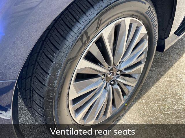 Certified 2025 INFINITI QX80 Sensory image 10
