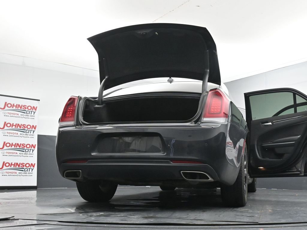 Used 2022 Chrysler 300 Touring L w/ Comfort Group AWD/4WD image 29