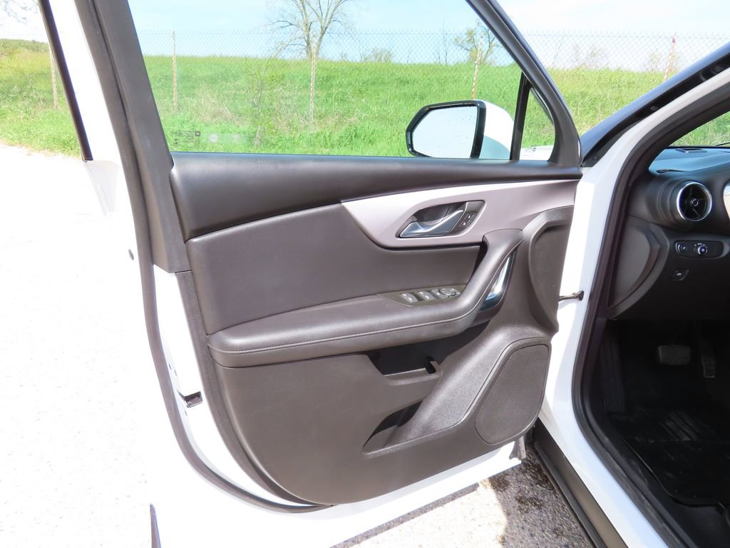 Used 2021 Chevrolet Blazer LT AWD/4WD image 26
