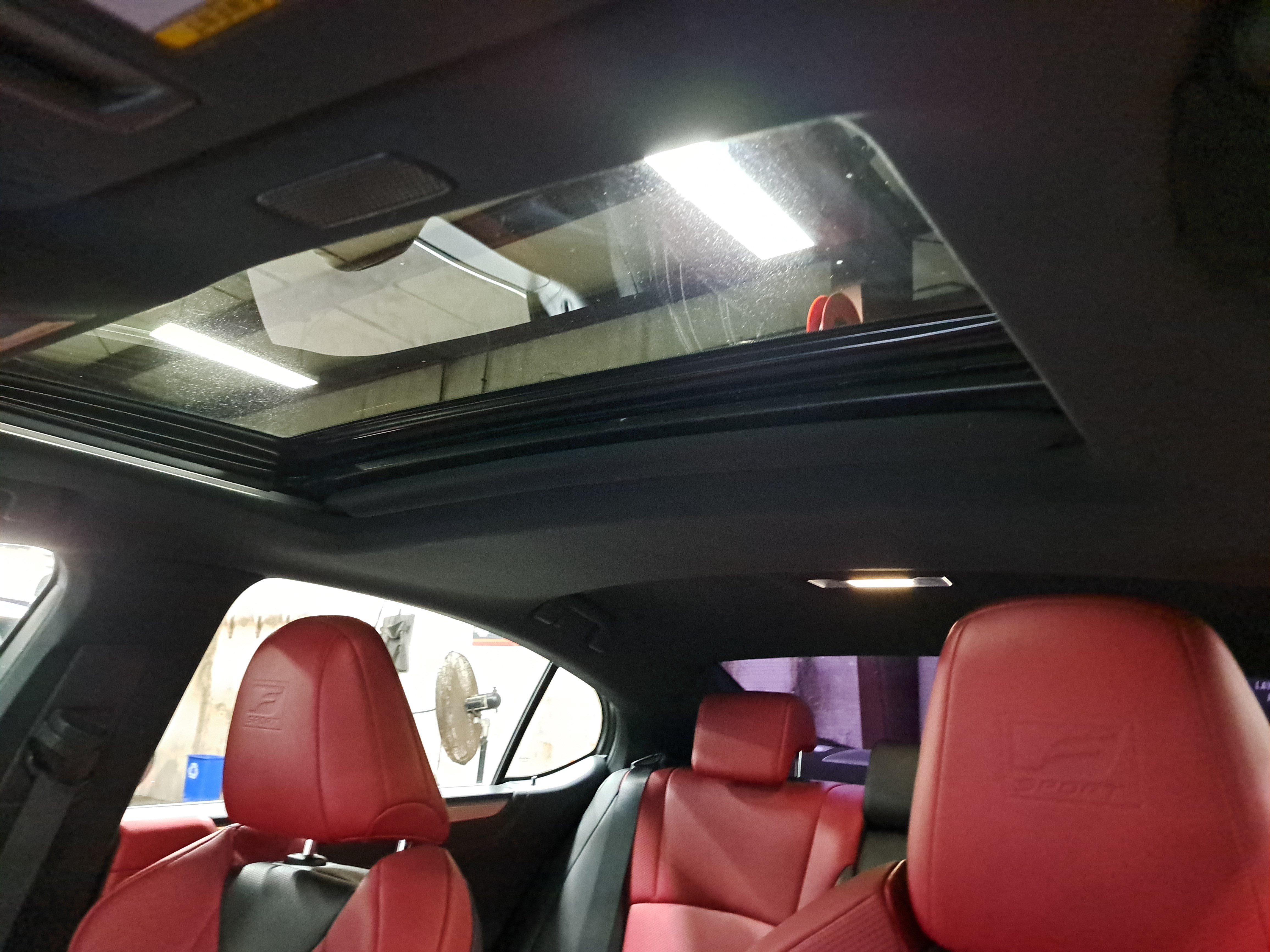 Used 2023 Lexus ES 350 F Sport w/ Accessory Package (Z1) FWD image 31
