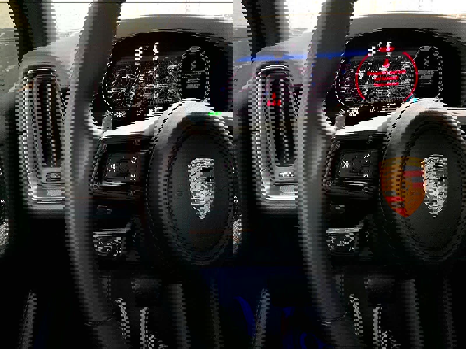 Used 2025 Porsche Cayenne image 20