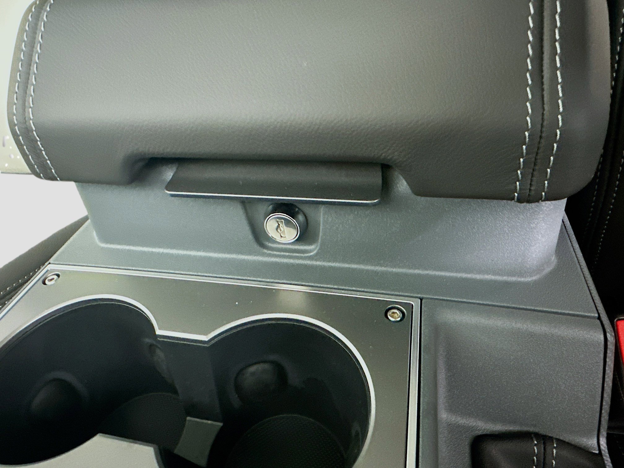 New 2025 INEOS Grenadier Fieldmaster Edition image 29