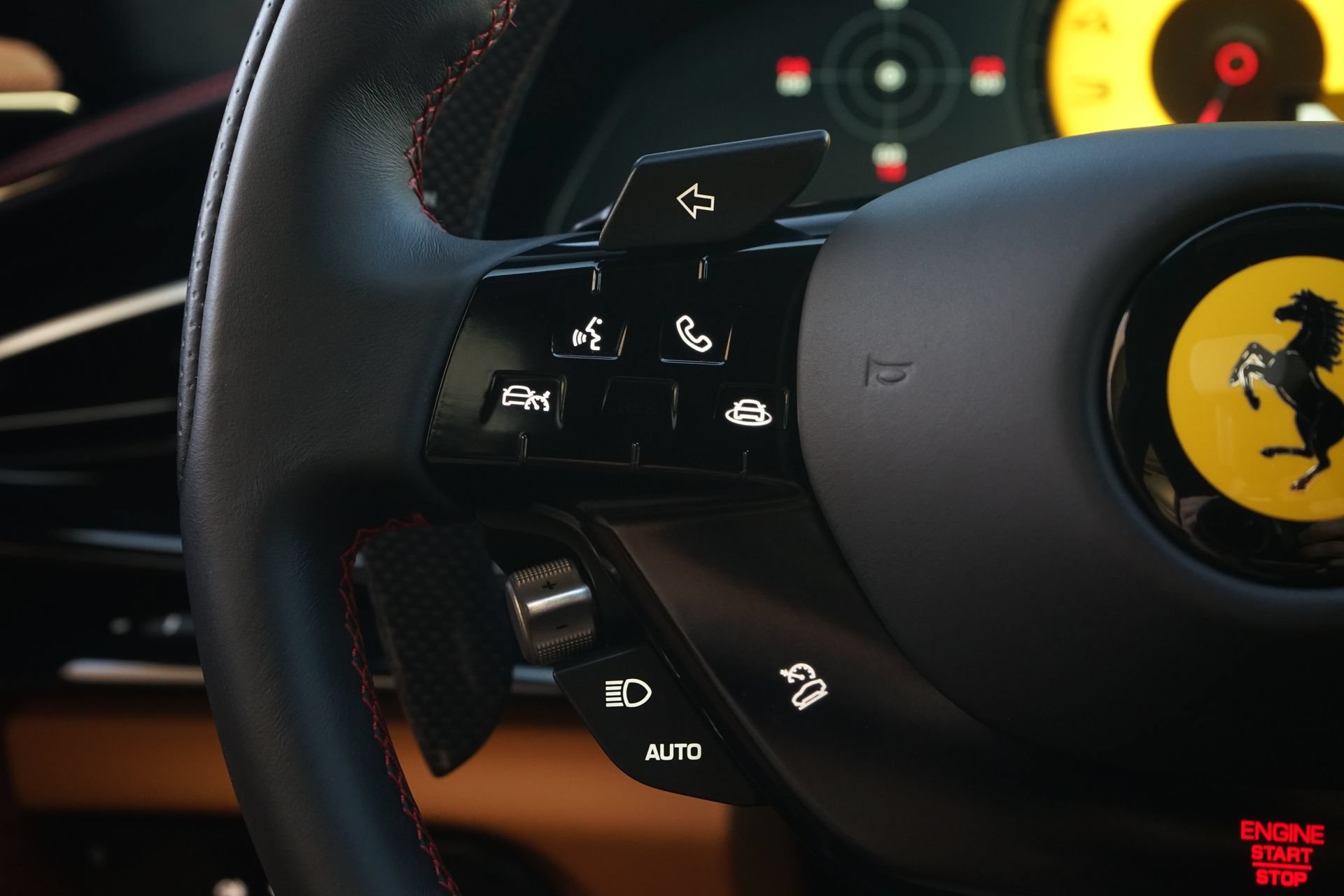Used 2025 Ferrari Purosangue AWD/4WD image 27