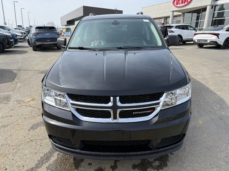 Used 2018 Dodge Journey SE image 2