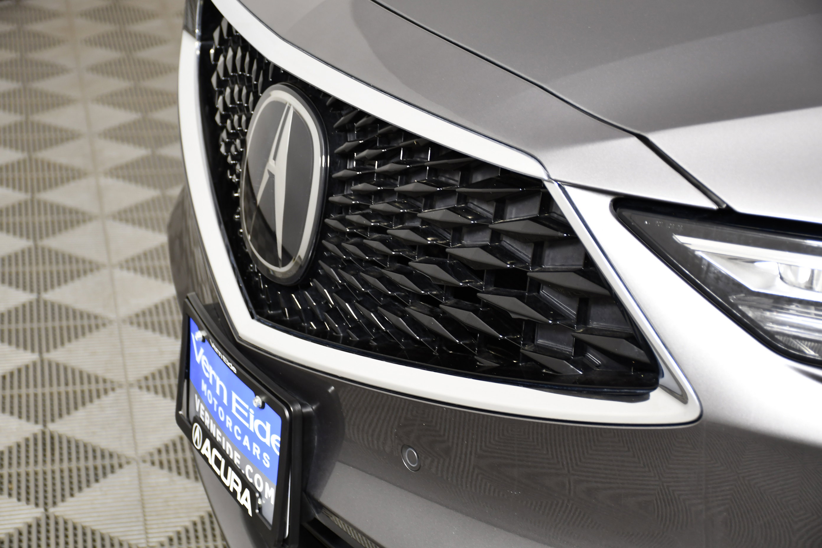 Certified 2024 Acura MDX SH-AWD w/ Technology Package image 11