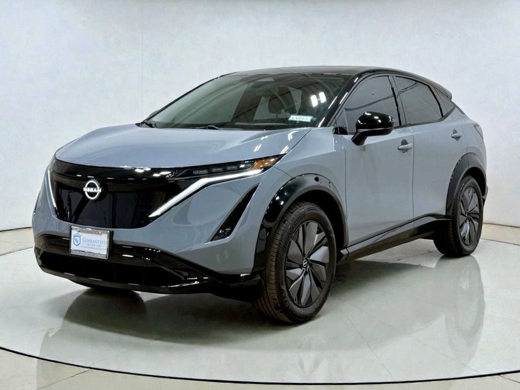Used 2023 Nissan Ariya AWD image 8