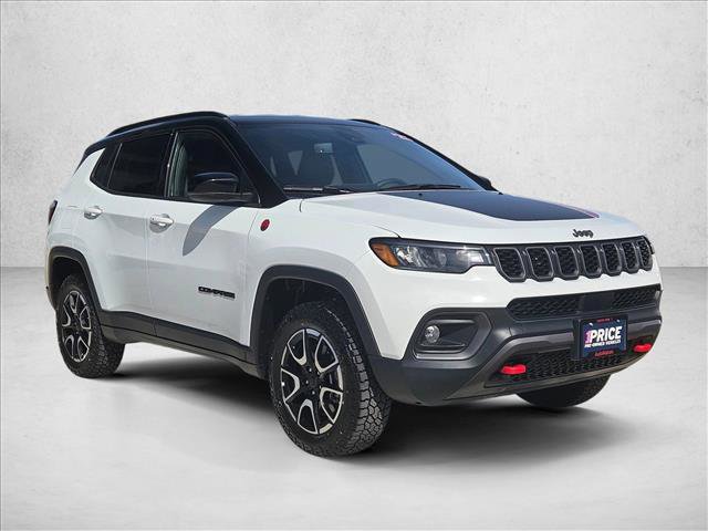 Used 2025 Jeep Compass Trailhawk w/ Trailer Tow Group image 3