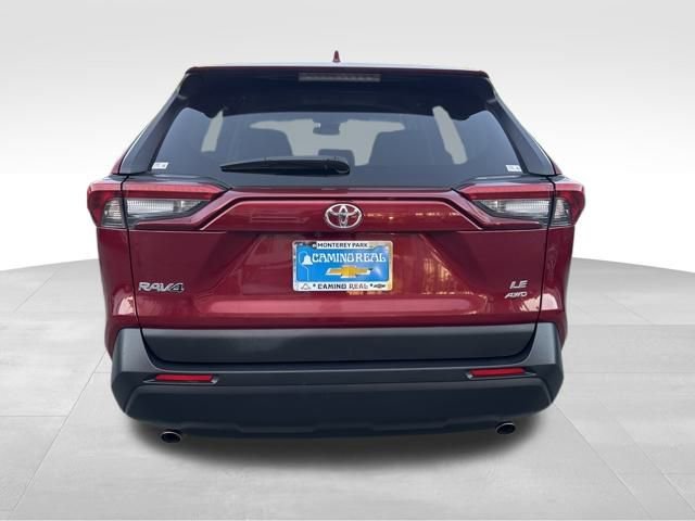 Used 2024 Toyota RAV4 LE image 4