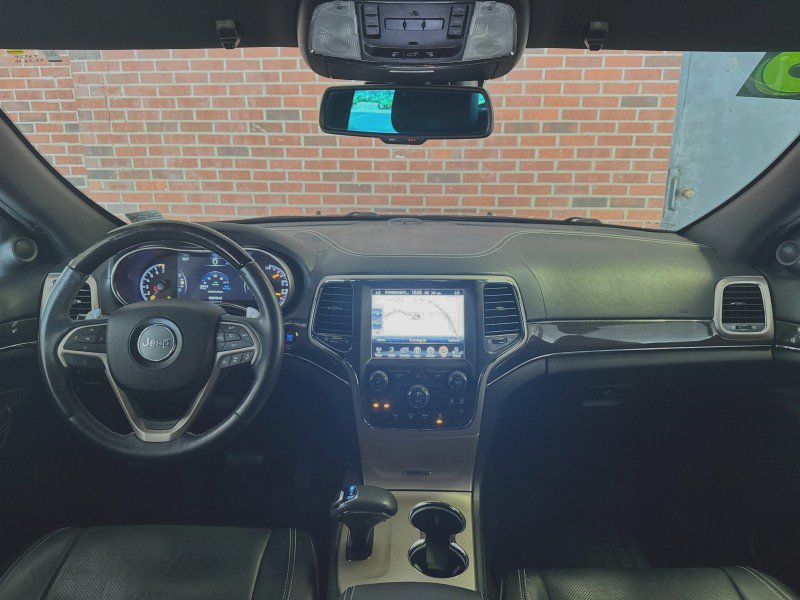 Used 2015 Jeep Grand Cherokee Overland w/ Advanced Technology Group AWD/4WD image 19