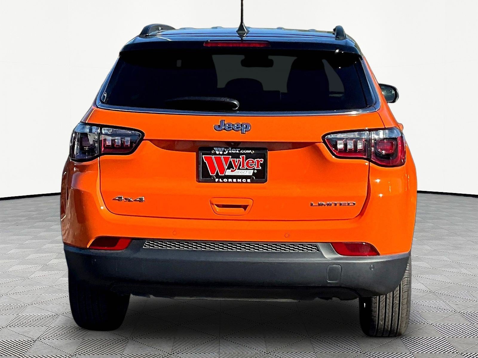 Used 2026 Jeep Compass Limited w/ Mopar All Weather Package AWD/4WD image 5