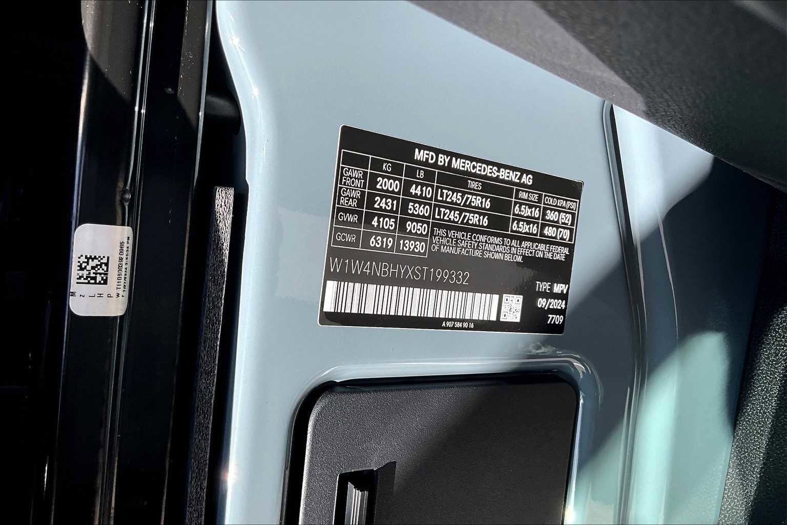 New 2025 Mercedes-Benz Sprinter 2500 image 21