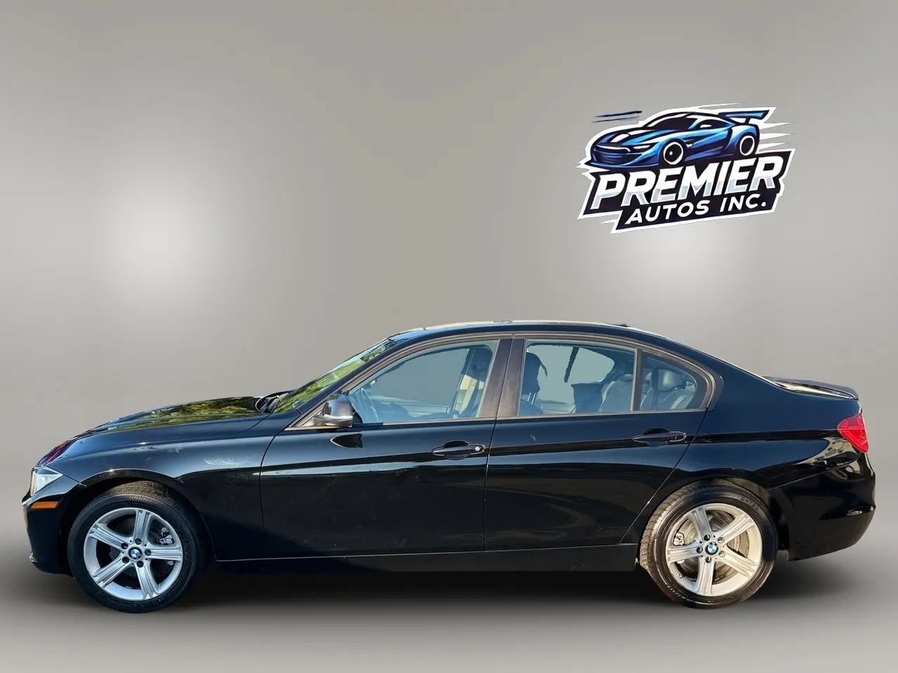 Used 2015 BMW 328i xDrive Sedan AWD/4WD image 3