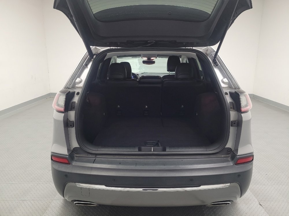 Used 2019 Jeep Cherokee Limited w/ Luxury Group image 29