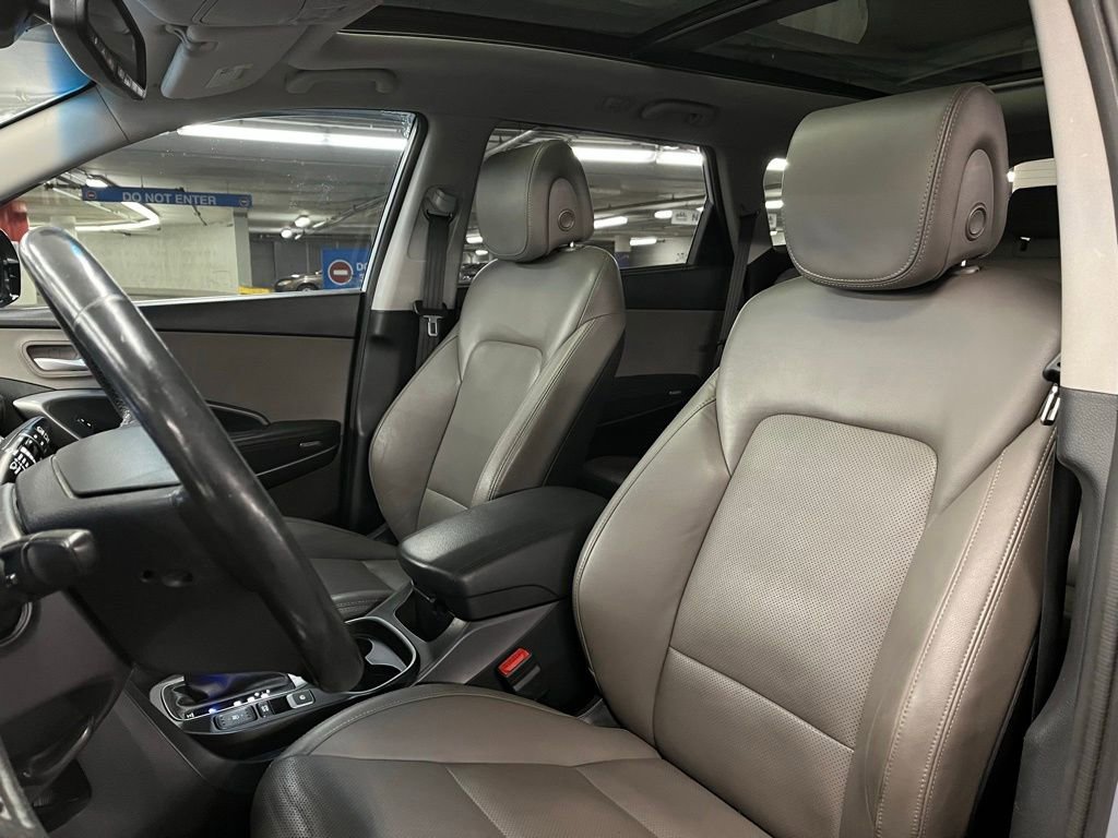 Used 2017 Hyundai Santa Fe SE w/ SE Ultimate Tech Package 03 image 18