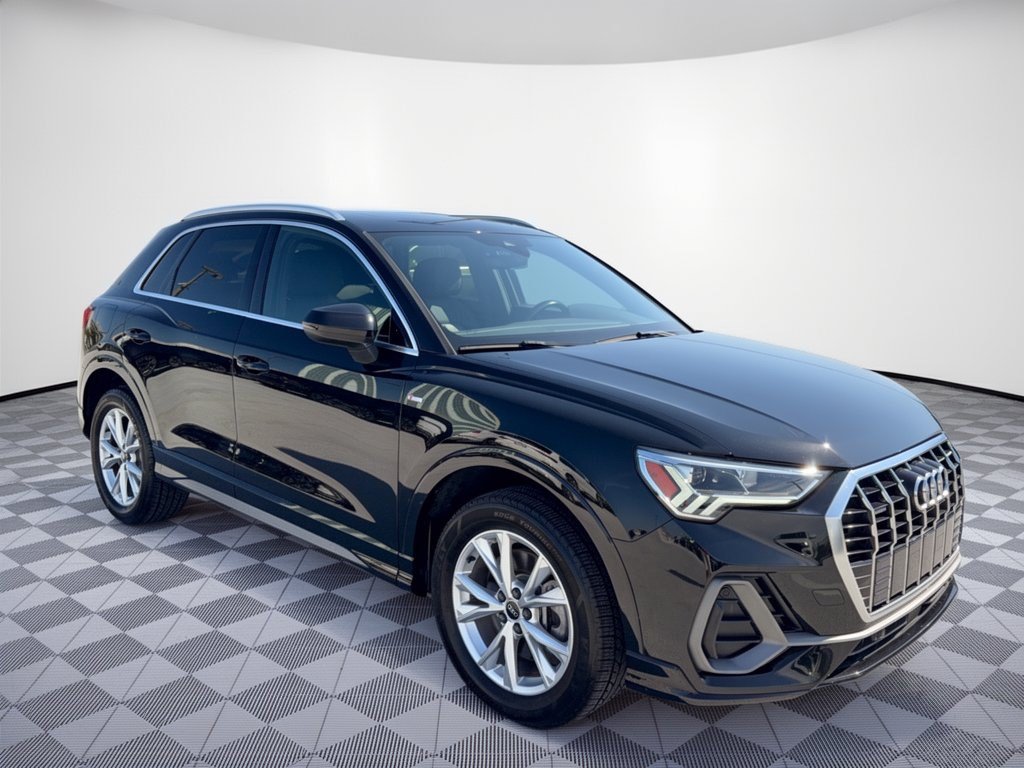 Used 2023 Audi Q3 2.0T Premium AWD/4WD image 7
