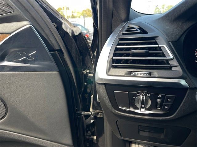Used 2023 BMW X3 sDrive30i image 19