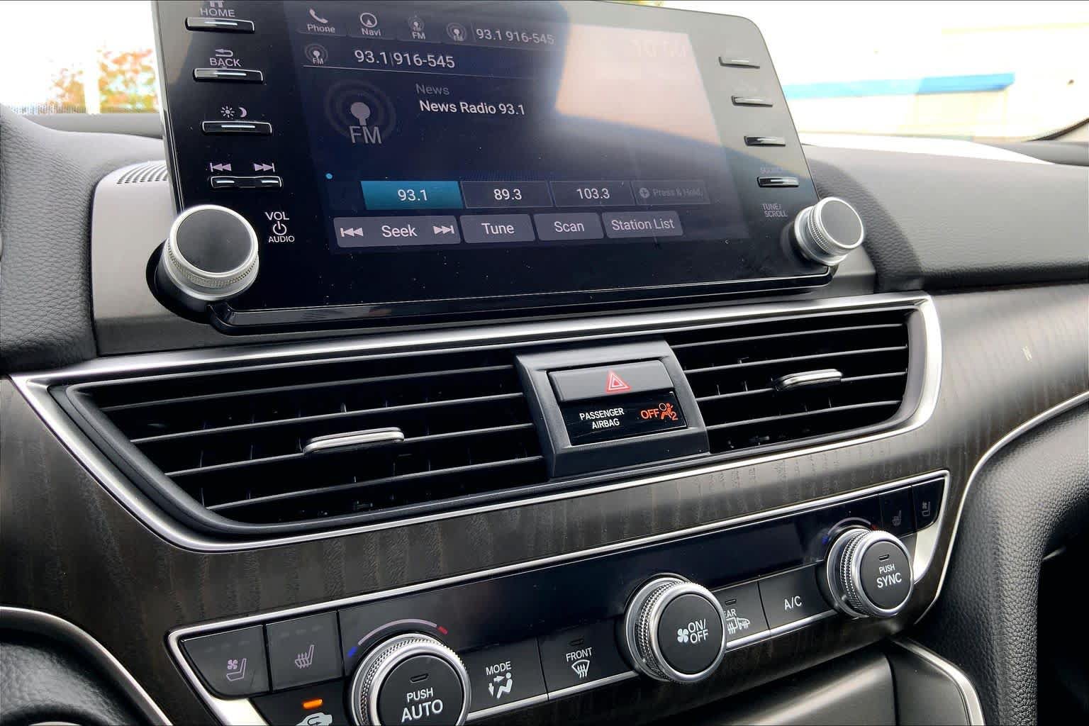 Used 2020 Honda Accord Touring image 34