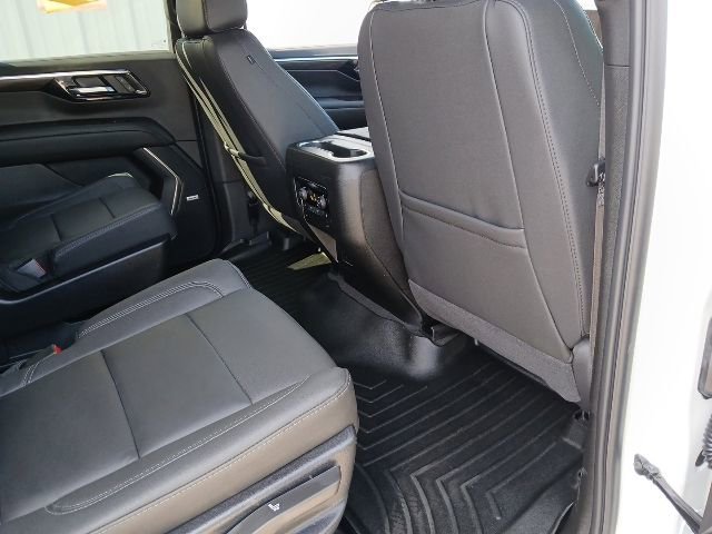 Used 2025 Chevrolet Tahoe Z71 w/ Comfort Package AWD/4WD image 31