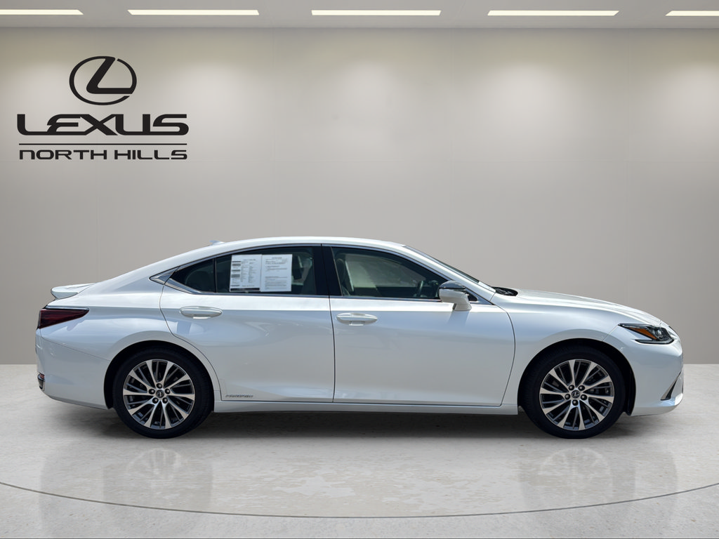 Used 2020 Lexus ES 300h w/ Premium Package FWD image 5