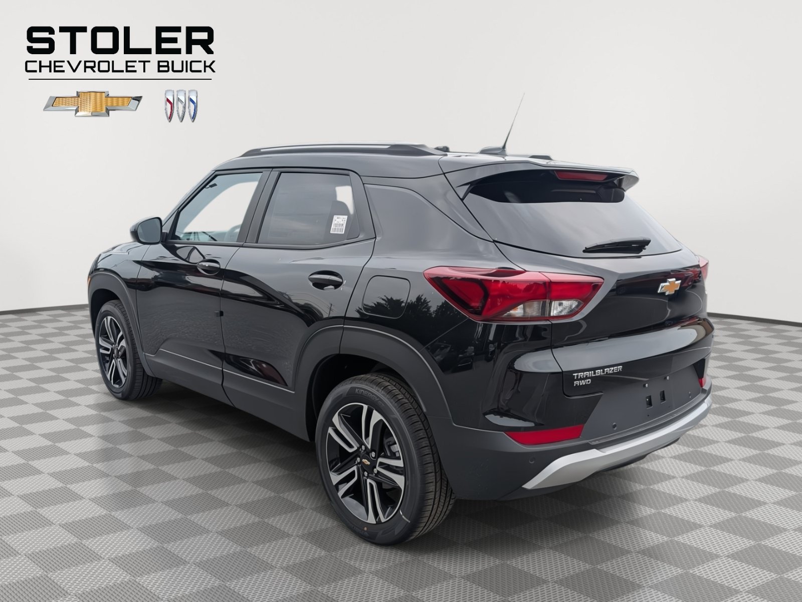 New 2025 Chevrolet TrailBlazer LT w/ LT Cold Weather Package AWD/4WD image 2