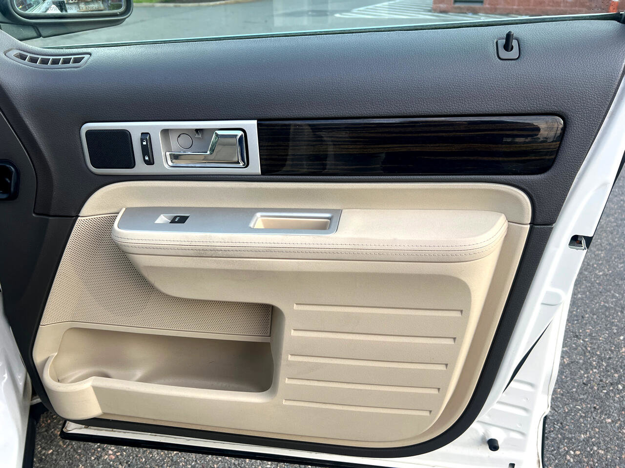 Used 2008 Lincoln MKX AWD image 14