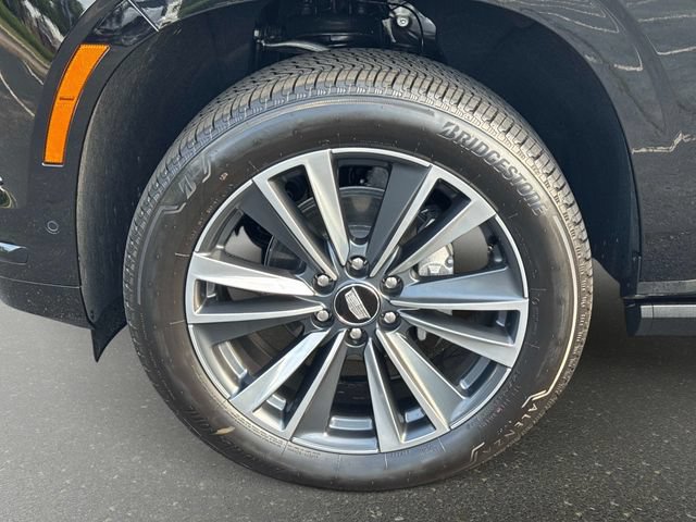 New 2026 Cadillac Escalade ESV Sport w/ LPO, Floor Liner Package AWD/4WD image 10