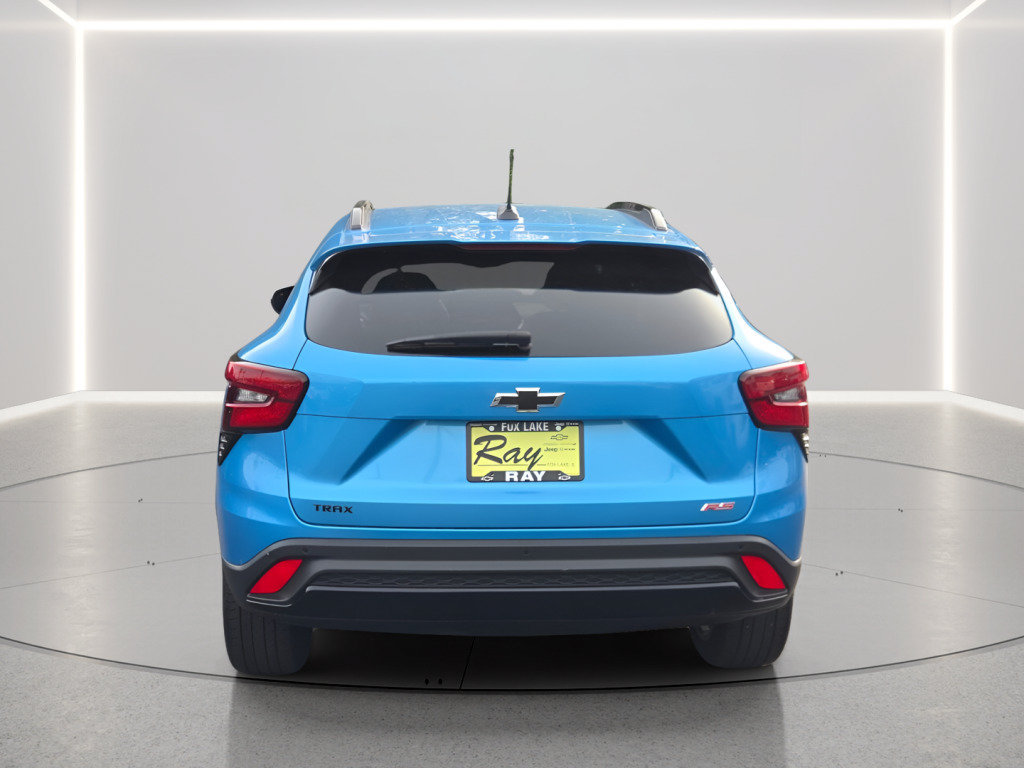 Used 2025 Chevrolet Trax RS w/ Sunroof Package FWD image 16