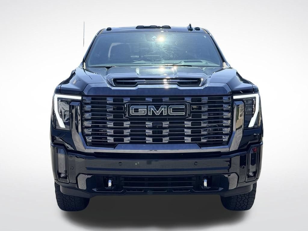 Used 2024 GMC Sierra 2500 Denali Ultimate AWD/4WD image 9