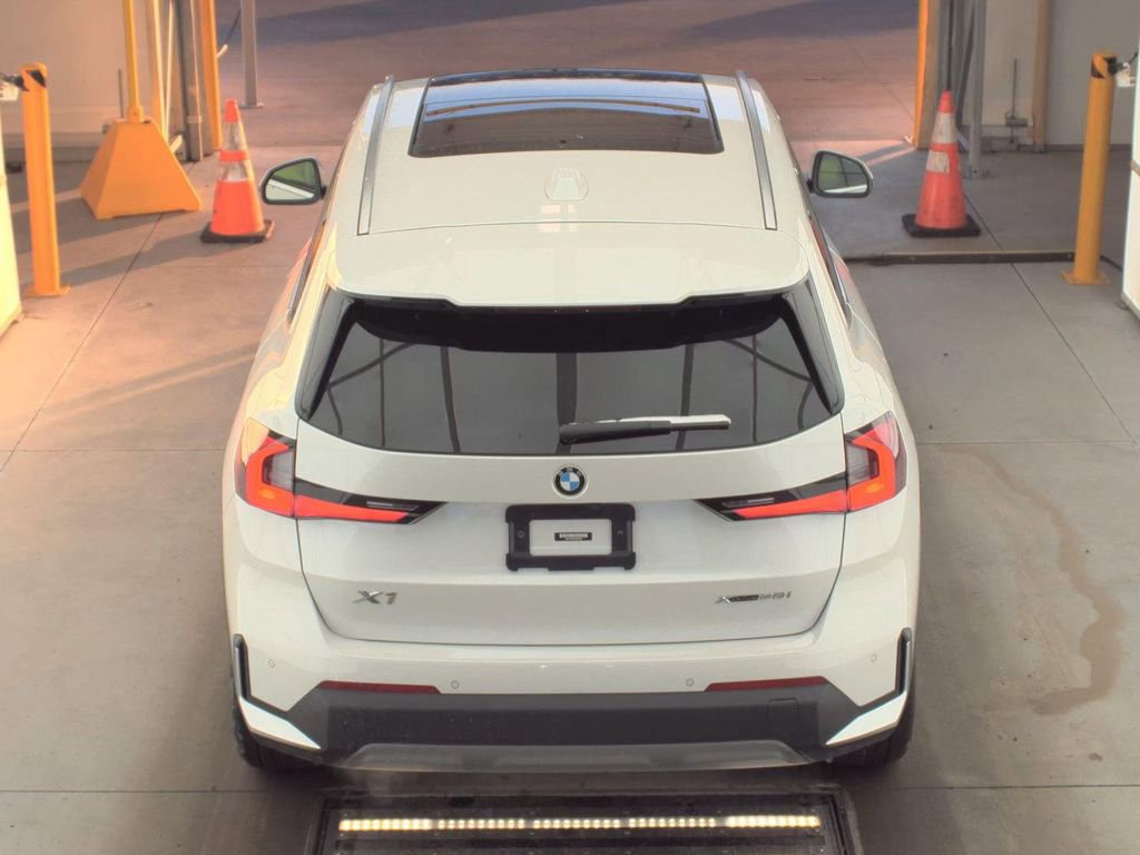 Certified 2023 BMW X1 xDrive28i w/ Premium Package image 6