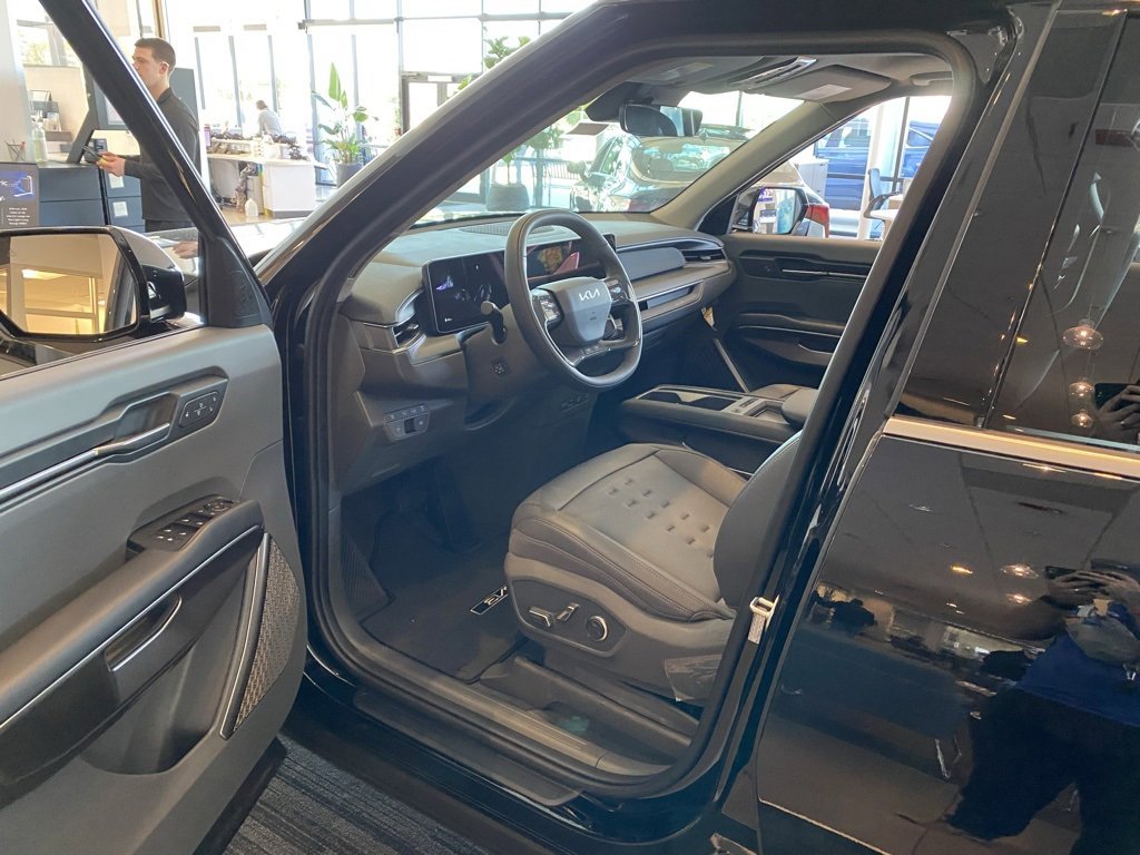 New 2026 Kia EV9 Wind image 9