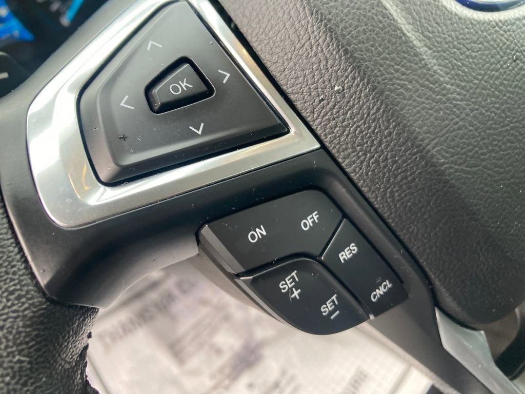 Used 2017 Ford Fusion SE w/ Fusion SE Technology Package image 37