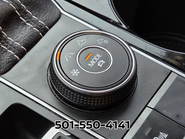 Used 2023 Volkswagen Atlas Cross Sport SEL image 31