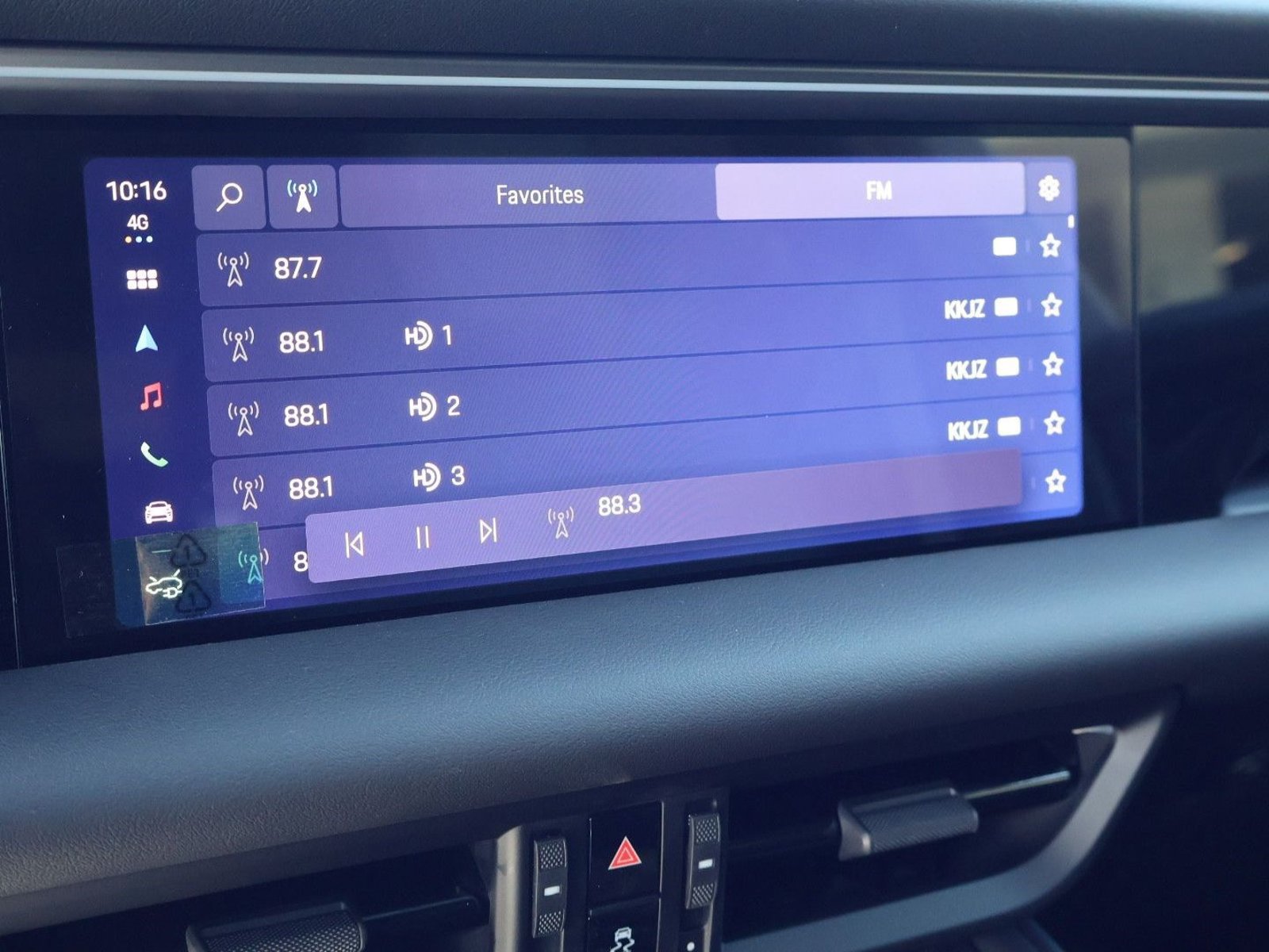 New 2026 Porsche Macan Electric RWD image 17