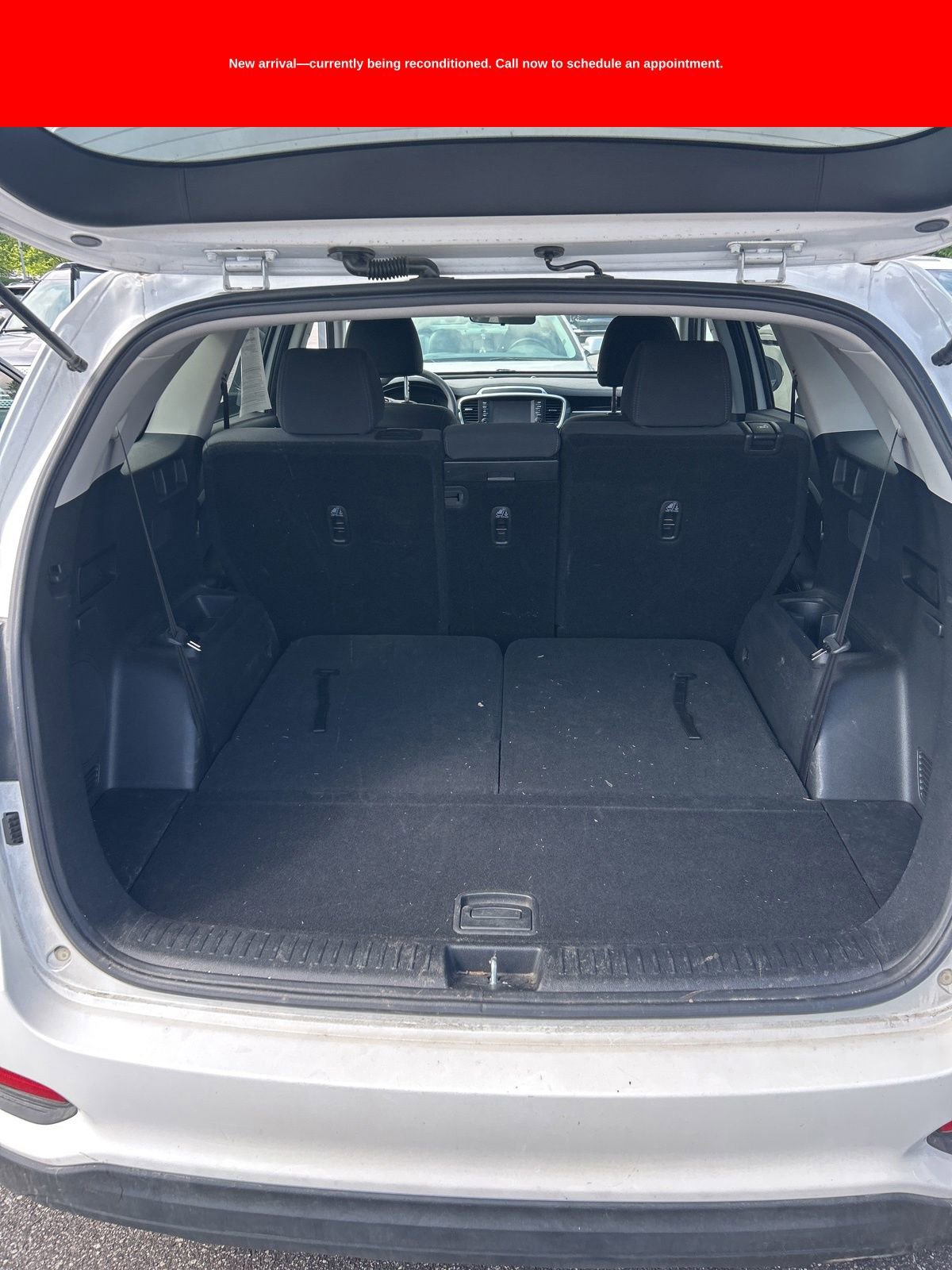 Used 2019 Kia Sorento FWD V6 image 5