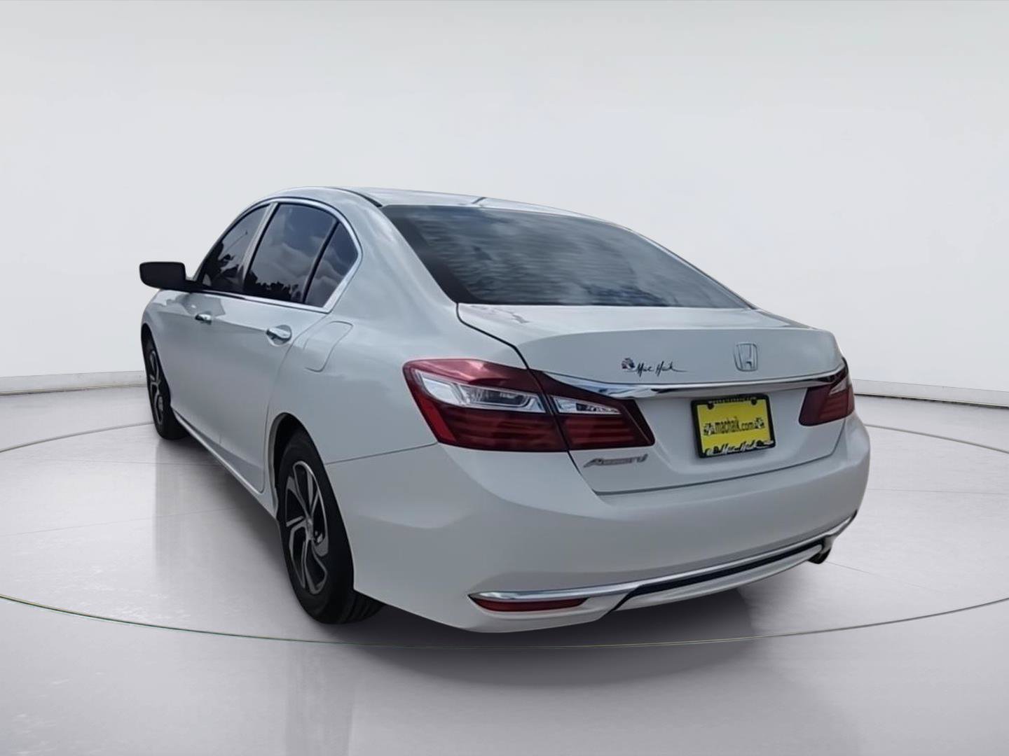 Used 2017 Honda Accord LX image 7